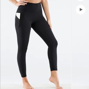 Fabletics 7/8 Oasis Leggings